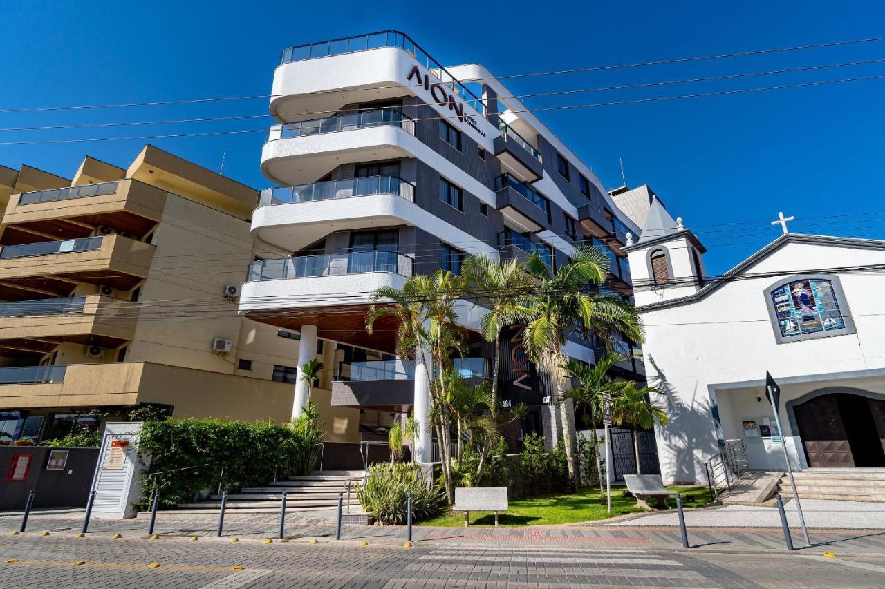 Aion Suites 204 - Compacto E Luxuoso Loft - Rooftop Com Piscina E Academia - A Poucos Passos Da Praia Bombinhas Exterior foto
